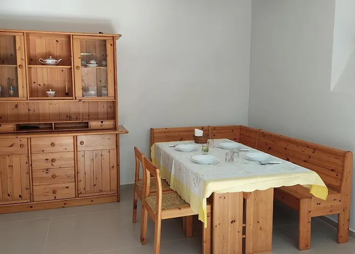 Alojamento de Acomodação e Pequeno-almoço La Ginestra 3*